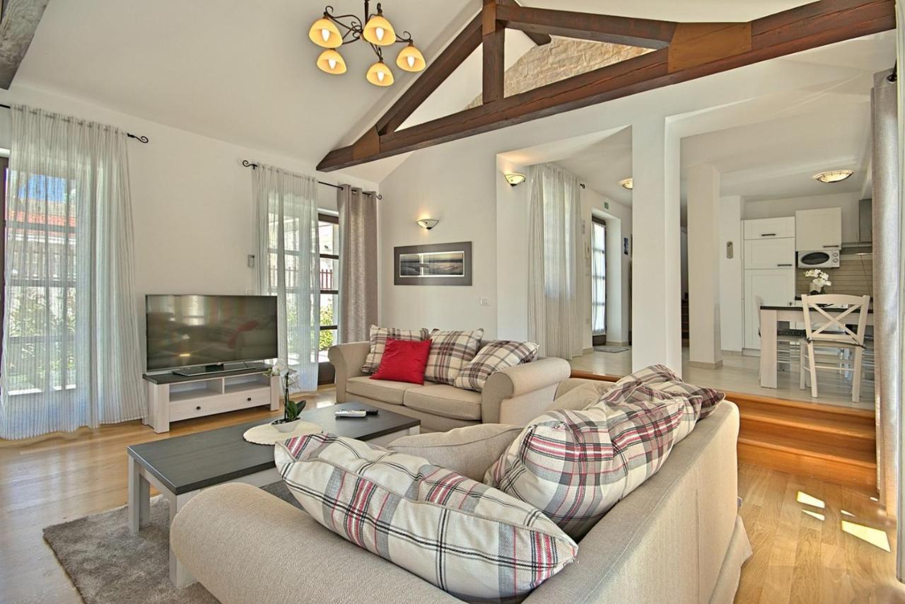 Luxury Stone Villa Zanelli Лижнян Экстерьер фото